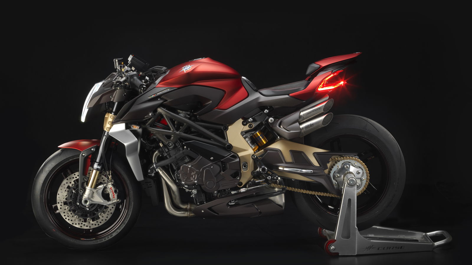 01 BRUTALE 37 SERIE ORO